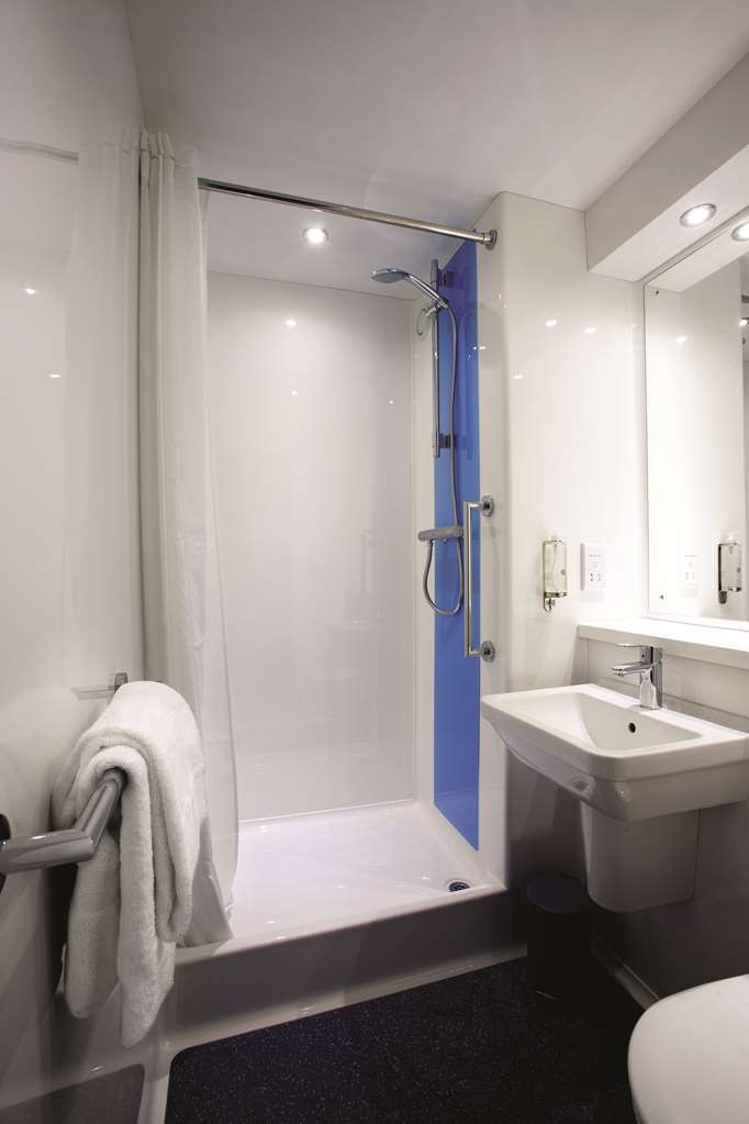 Travelodge Bradford Central Cameră foto
