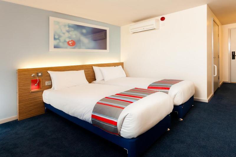 Travelodge Bradford Central Exterior foto